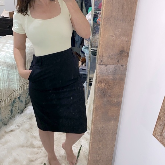 Banana Republic pinstriped skirt size 6 career - Picture 1 of 7